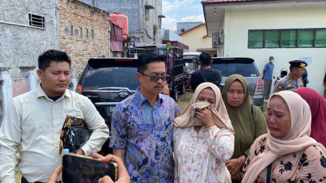 Jeritan keluarga korban dan terdakwa warnai sidang curat di Labusel.