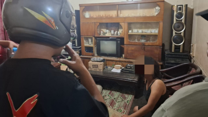 Julia Hasibuan, dalang penculikan anak SD saat ditangkap polisi.