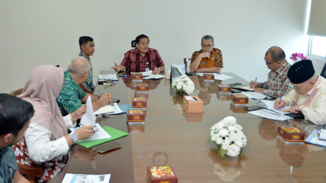 Rapat percepatan program MBG.