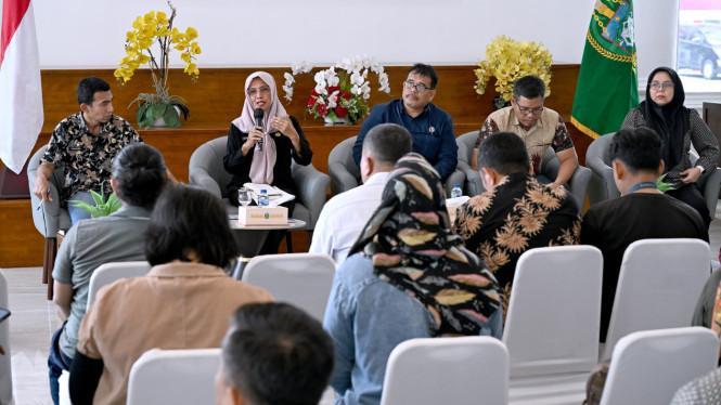Pemprov Sumut gelar konferensi pers.