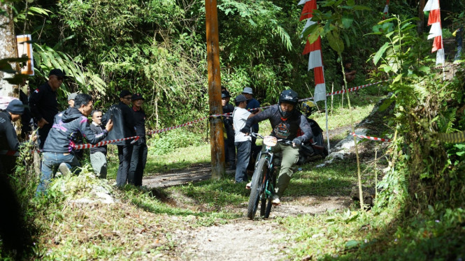 Brimob Polda Gelar Gelar Downhill di Tahura.