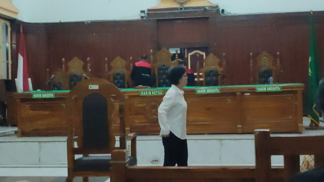 Terdakwa Lie Yung Ai saat menjalani sidang di PN Medan.