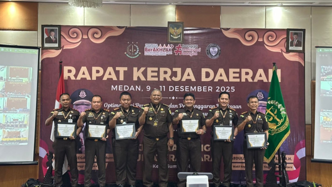Kejari Batubara Terima Penghargaan Tahun 2025.