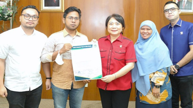 Ketua Pansus Perda KTR DPRD Medan, Dr. Dra. Lily dan Ketua Bapemperda DPRD Medan, Afif Abdillah saat menerima APPSI Kota Medan.