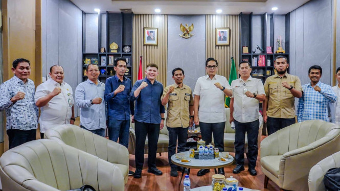 Walikota Medan, Rico Waas saat menerima audiensi Perbasasi.