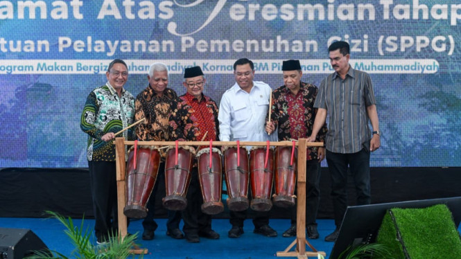 Peresmian SPPG UMSU di Kampus IV UMSU, Kabupaten Deli Serdang.