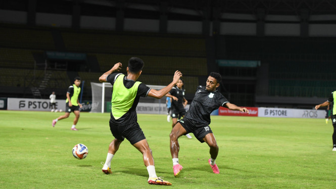 PSMS Medan lakoni sesi latihan jelang hadapi FC Bekasi City di Stadion Patriot Chandrabhaga.