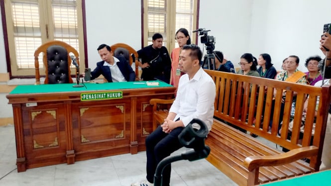Terdakwa Amsal Christy Sitepu di PN Medan.