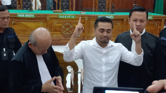 Amsal Christy Sitepu usai menjalani sidang di PN Medan.