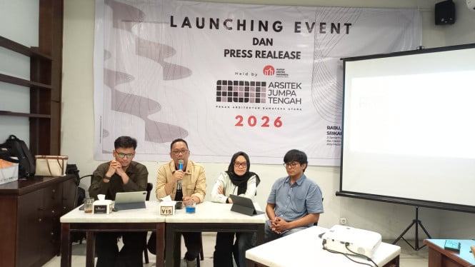 IAI Sumut Gelar Konferensi Pers Peluncuran Arsitek Jumpa Tengah 2026 di Medan.