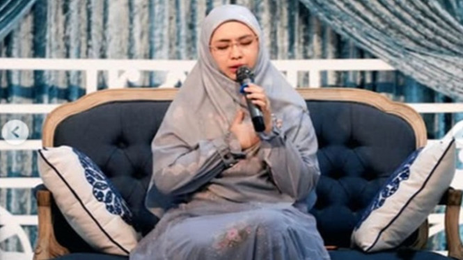 Oki Setiana Dewi.