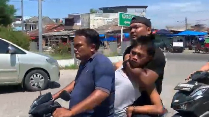 Polsek Belawan Tangkap Pelaku Begal di dalam Angkot.