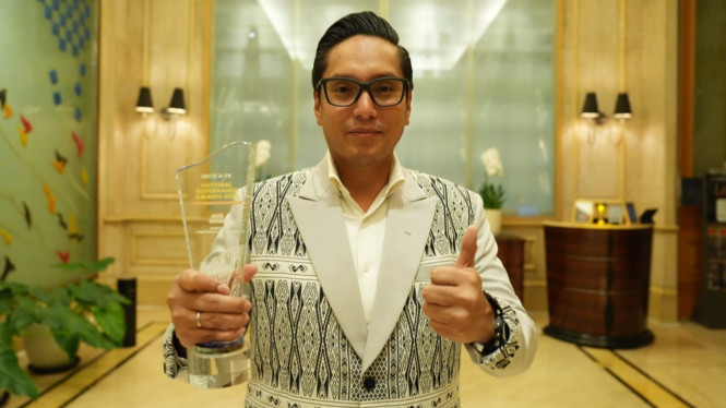 Walikota Medan, Rico Waas terima penghargaan National Governance Award 2026.