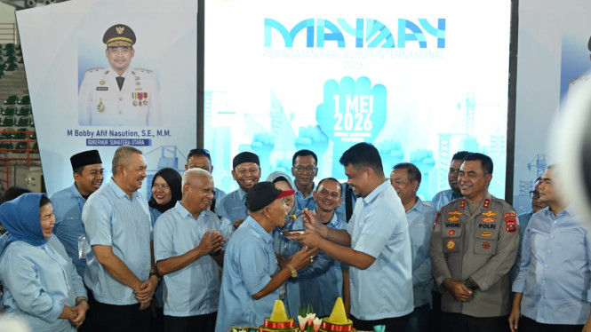 Gubernur Sumut, Bobby Nasution hadiri Peringatan Hari Buruh Internasional di Gedung Serbaguna, Kabupaten Deli Serdang.