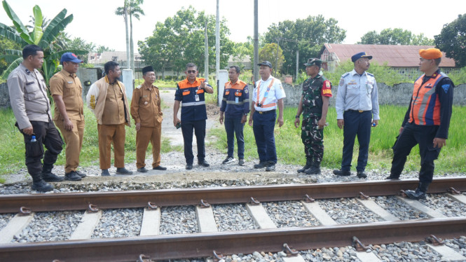 KAI Sumut Tutup Perlintasan Liar di Kabupaten Deli Serdang.