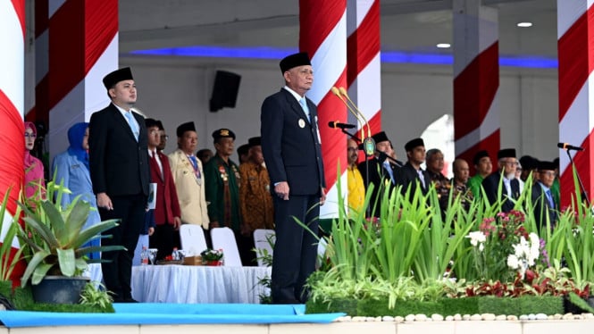 Wakil Gubernur Sumut, Surya menjadi Inspektur pada Upacara Hari Kebangkitan Nasional ke-118 Tahun 2026, di Lapangan Astaka, Kabupaten Deli Serdang.