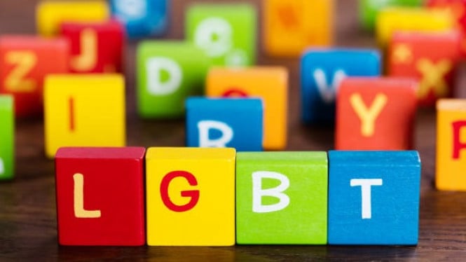 Pesta LGBT di Karawang Terbongkar! MUI Minta Polisi Langsung Sikat Habis!