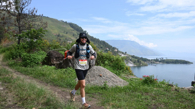 Pelari Mancanegara Terpukau Keindahan Danau Toba di Trail of The Kings UTMB 2026.