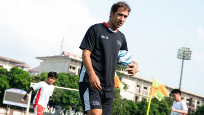 Mantan striker Real Madrid dan Timnas Spanyol, Raul Gonzalez.