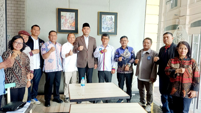 Stafsus Kemenag RI, Gugun Gumilar melakukan pertemuan dengan Yayasan Chapel USU.