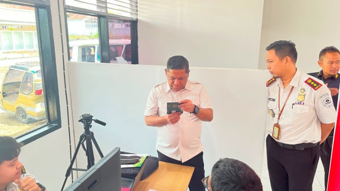 Kepala Kanwil Ditjen Imigrasi Sumut, Parlindungan, melakukan kunjungan ke Kantor Imigrasi Kelas III Non TPI Padang Sidimpuan.
