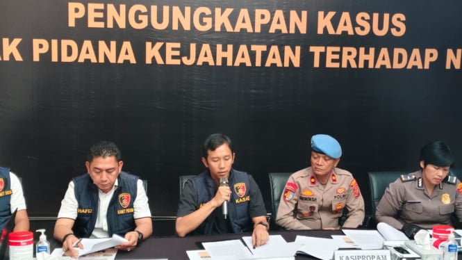 Polrestabes Medan menggelar konferensi pres kasus AL, ASN Nias yang Tewas Lompat dari Apartemen di Medan.