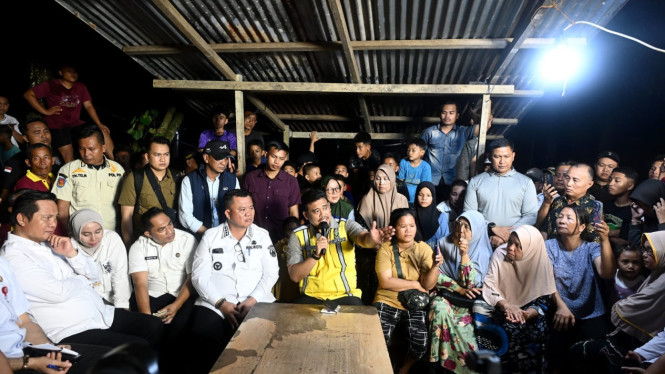 Gubernur Sumut, Bobby Nasution dialog dengan masyarakat, di Kota Gunungsitoli.