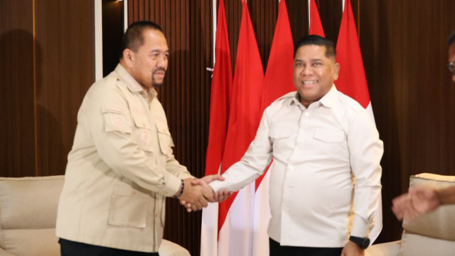 Kepala Kanwil Ditjen Imigrasi Sumut, Parlindungan dan Bupati Batubara, Baharuddin Siagian.