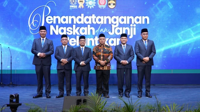 Pelantikan Empat Wakil Rektor UMSU.
