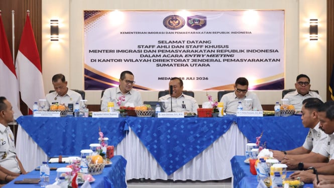 Kanwil Ditjen Imigrasi Sumut Ikuti Entry Meeting Evaluasi Pelayanan Publik.