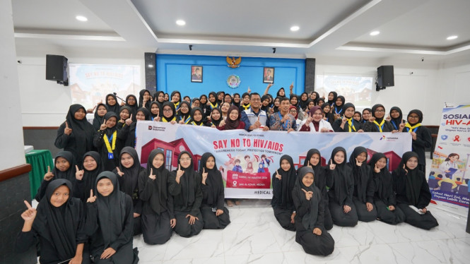 Pertamina Sumbagut Edukasi Siswa SMA Al-Azhar Medan tentang Pencegahan HIV/AIDS.
