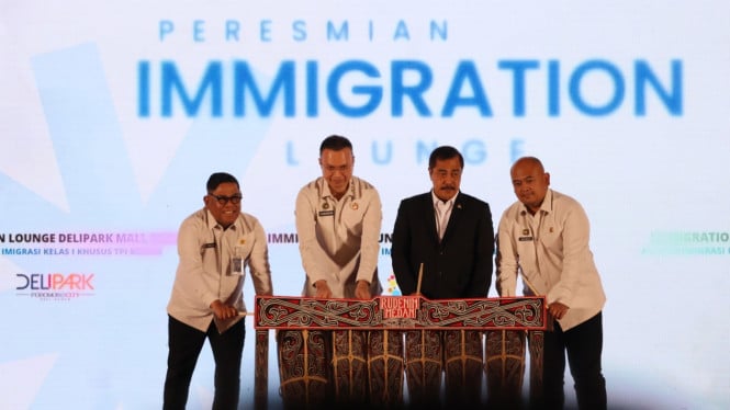 Peresmian Immigration Lounge di Medan.