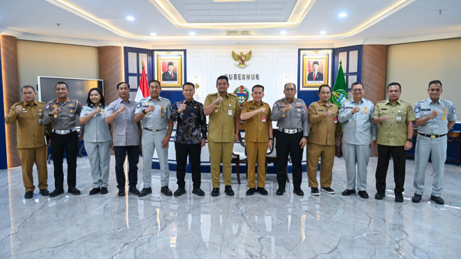 Gubernur Sumut, Bobby Nasution menerima audiensi Dirjen Keuangan Daerah Kemendagri, Agus Fatoni bersama PT. Jasa Raharja.