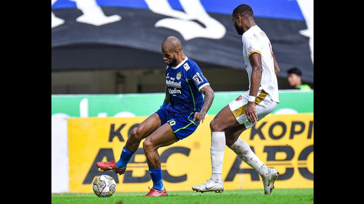 Hasil Persib vs PSM 1-2.