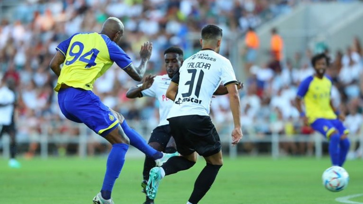 Anderson Talisca saat laga Al Nassr vs SC Farense.