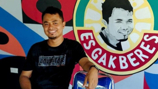 Yudi Efrinaldi owner “Es Gak Beres”. Yudi Efrinaldi owner “Es Gak Beres”.