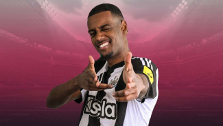 Alexander Isak, striker Newcatle United yang dilirik Liverpool. Alexander Isak, striker Newcatle United yang dilirik Liverpool.