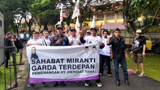 Ratusan simpatisan Sahabat Miranti hadir di Kampanye Herdiat-Yana. Ratusan simpatisan Sahabat Miranti hadir di Kampanye Herdiat-Yana.