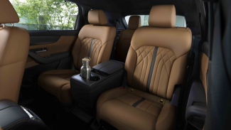 Interior mewah Mazda CX80, SUV premium. Interior mewah Mazda CX80, SUV premium.