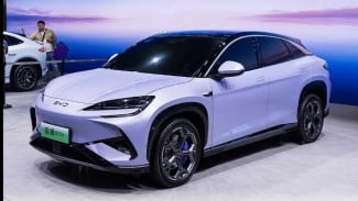 BYD Sealion 7 Segera Hadir di Indonesia, SUV Listrik Premium. BYD Sealion 7 Segera Hadir di Indonesia, SUV Listrik Premium.