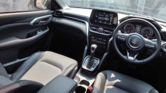 Interior mobil Suzuki Grand Vitara.