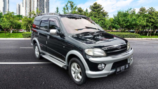 Daihatsu Taruna OXXY 1.5 FGX. Daihatsu Taruna OXXY 1.5 FGX.