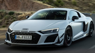 Audi R8 V10. Audi R8 V10.