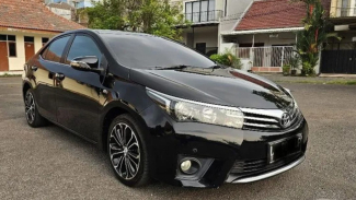 Toyota Corolla Altis V Facelift 2017. Toyota Corolla Altis V Facelift 2017.