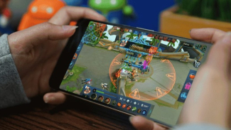 Makro Gameplay ala Pro Player: Kapan Harus Rotasi, Split Push, atau Team Fight?