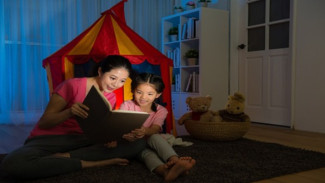 Dongeng Sebelum Tidur, Cara Halus Menanamkan Nilai pada Anak