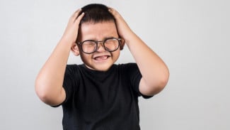Anak Keras Kepala? Ayo Kenali Pola Asuh Penyebab Anak Keras Kepala