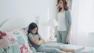 4 Tips Mengatasi Rasa Bersalah Jika Marah ke Anak