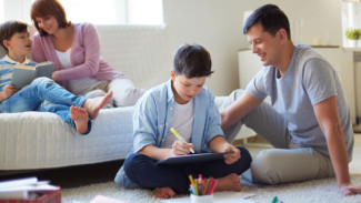 Rekomendasi Buku Parenting yang Perlu Dibaca Orang Tua