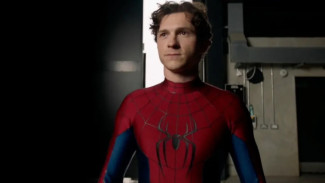 Tom Holland Alami Gegar Otak di Lokasi Syuting Spider-Man Brand New Day, Produksi Terhenti Sementara!